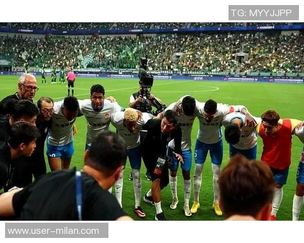 旧将重返赛场的艰辛历程与对足球的无尽热爱