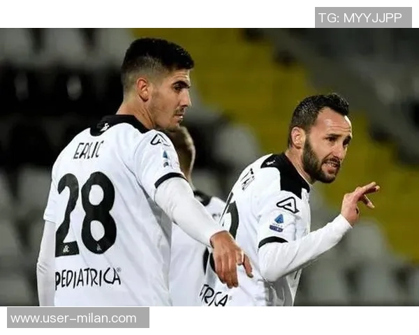 新月俱乐部报价罗马后卫阿卜杜勒哈米德年薪1060万欧元谈判正积极进行中